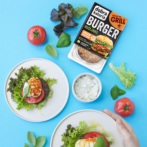 Veggie burger with halloumi—the perfect idea for a light lunch