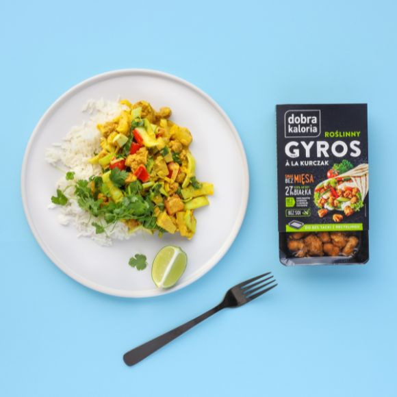 Curry with Plant-Based Gyros and Rice - A Simple Recipe