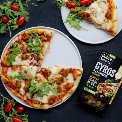 A Recipe for Pizza with Plant-Based Chicken-Style Gyros